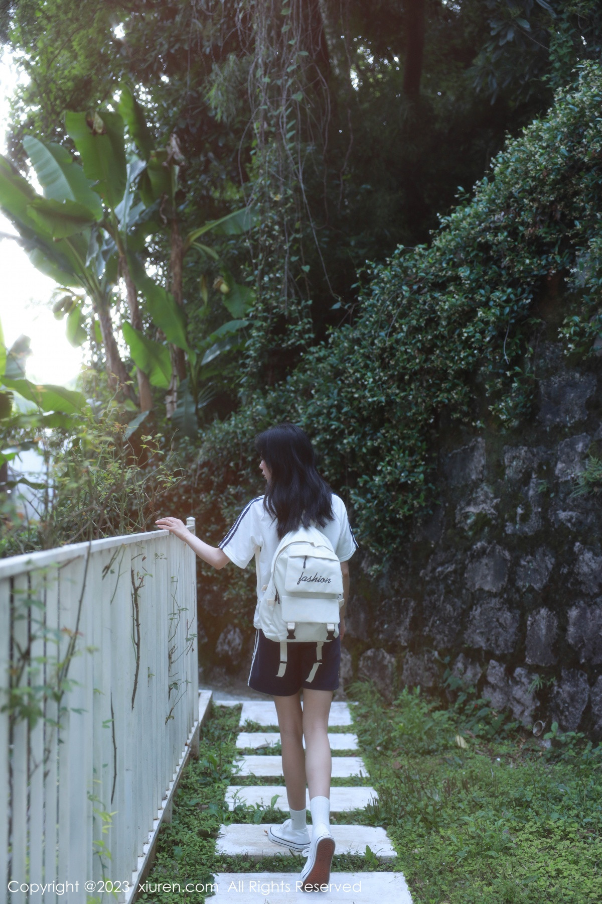 [XiuRen]高清写真图 2023.06.12 No.6895 糖豆sisi 新人美腿