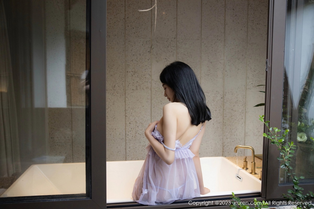 [XiuRen]高清写真图 2023.09.27 No.7451 糖豆sisi 睡裙美腿