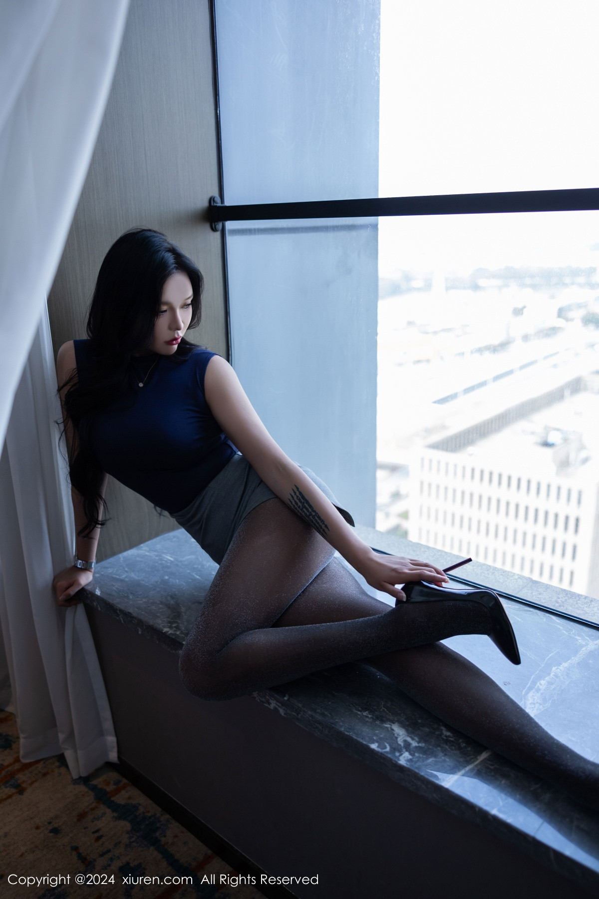 [XiuRen]高清写真图 2024.08.29 No.9082 娜比 美腿黑丝