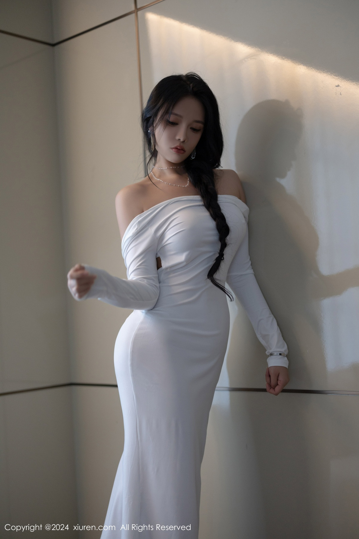 [XiuRen]高清写真图 2024.09.05 No.9115 娜比 黑丝美腿
