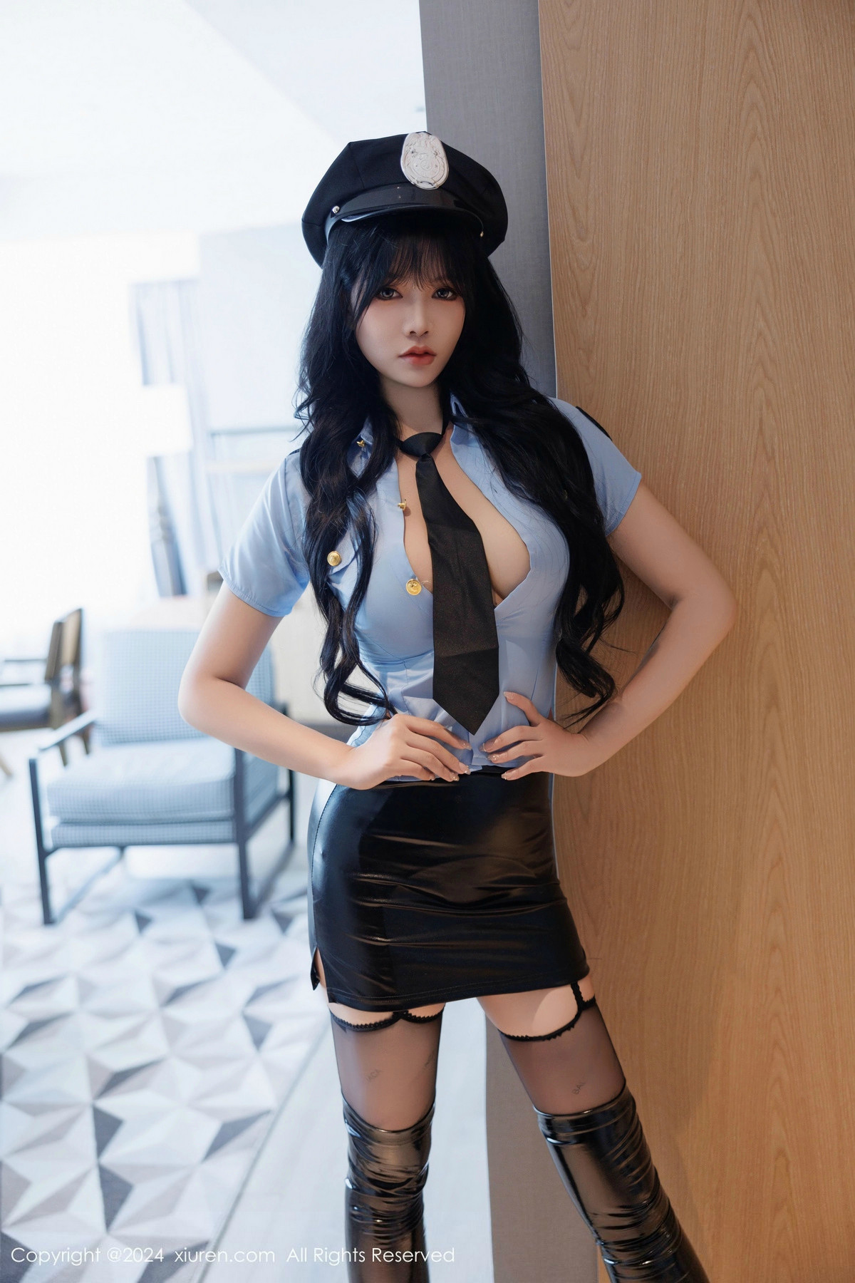 [XiuRen]高清写真图 2024.11.13 No.9443 娜比 黑丝美腿
