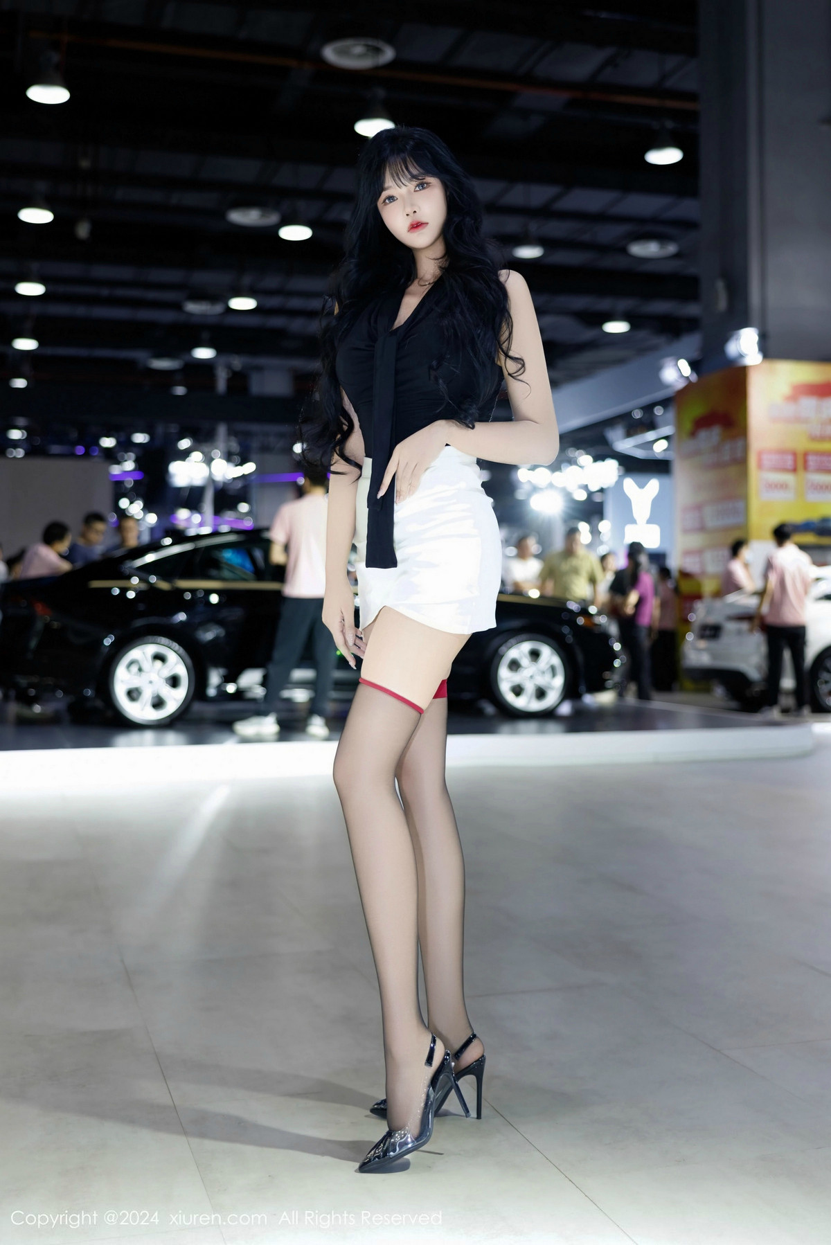 [XiuRen]高清写真图 2024.12.10 No.9575 娜比 黑丝美腿