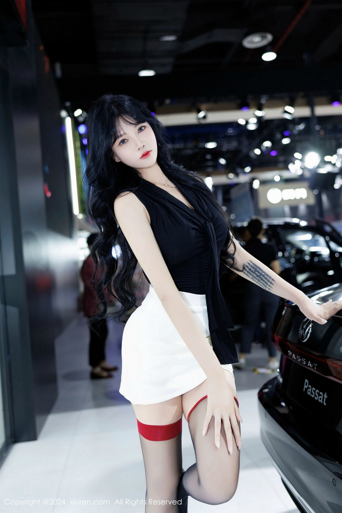 [XiuRen]高清写真图 2024.12.10 No.9575 娜比 黑丝美腿