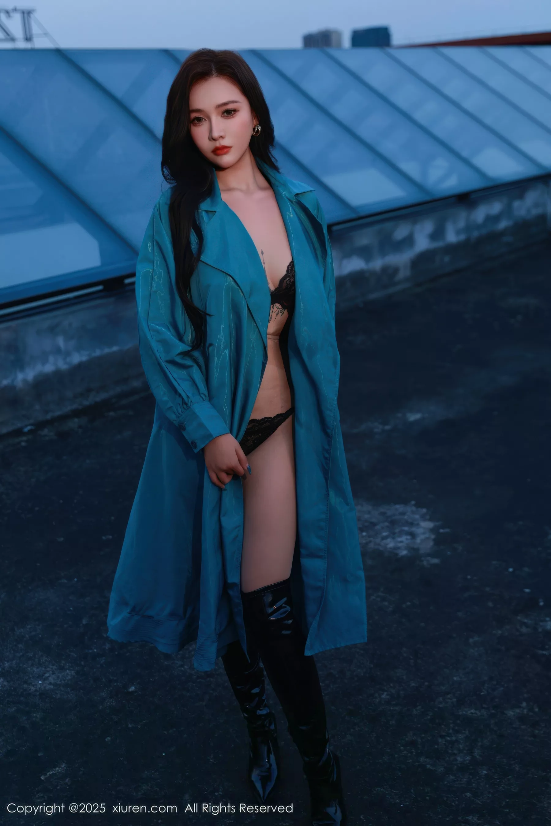 [XiuRen]高清写真图 2025.09.17 No.10776 娜比 蕾丝情趣内衣