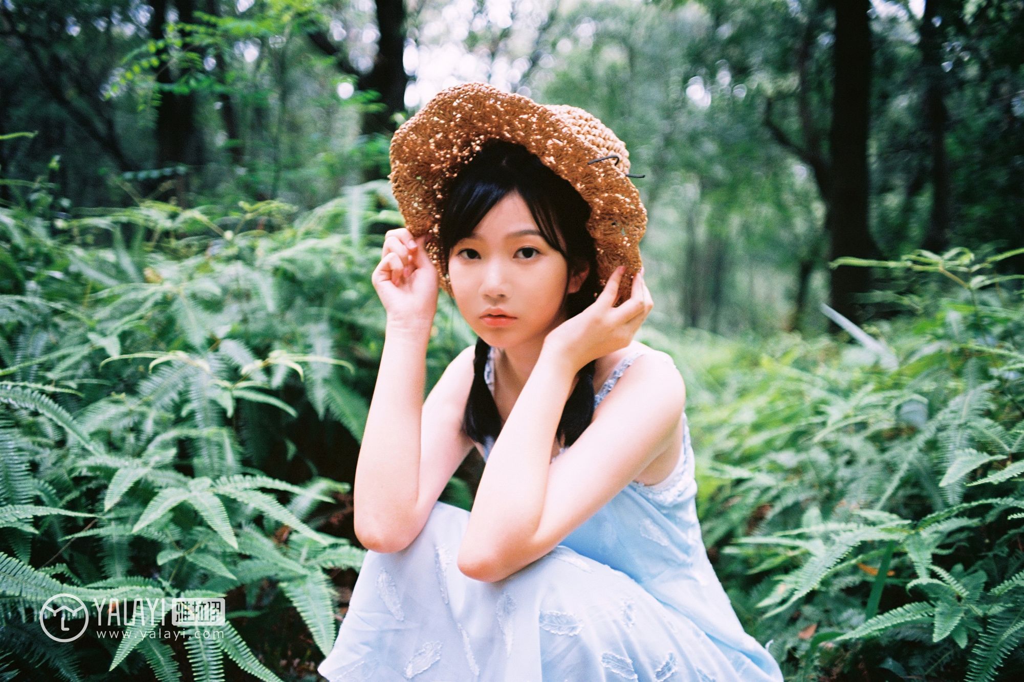 [YALAYI雅拉伊]高清写真图 2019.02.28 No.082 绿喜青花 Doubleyu