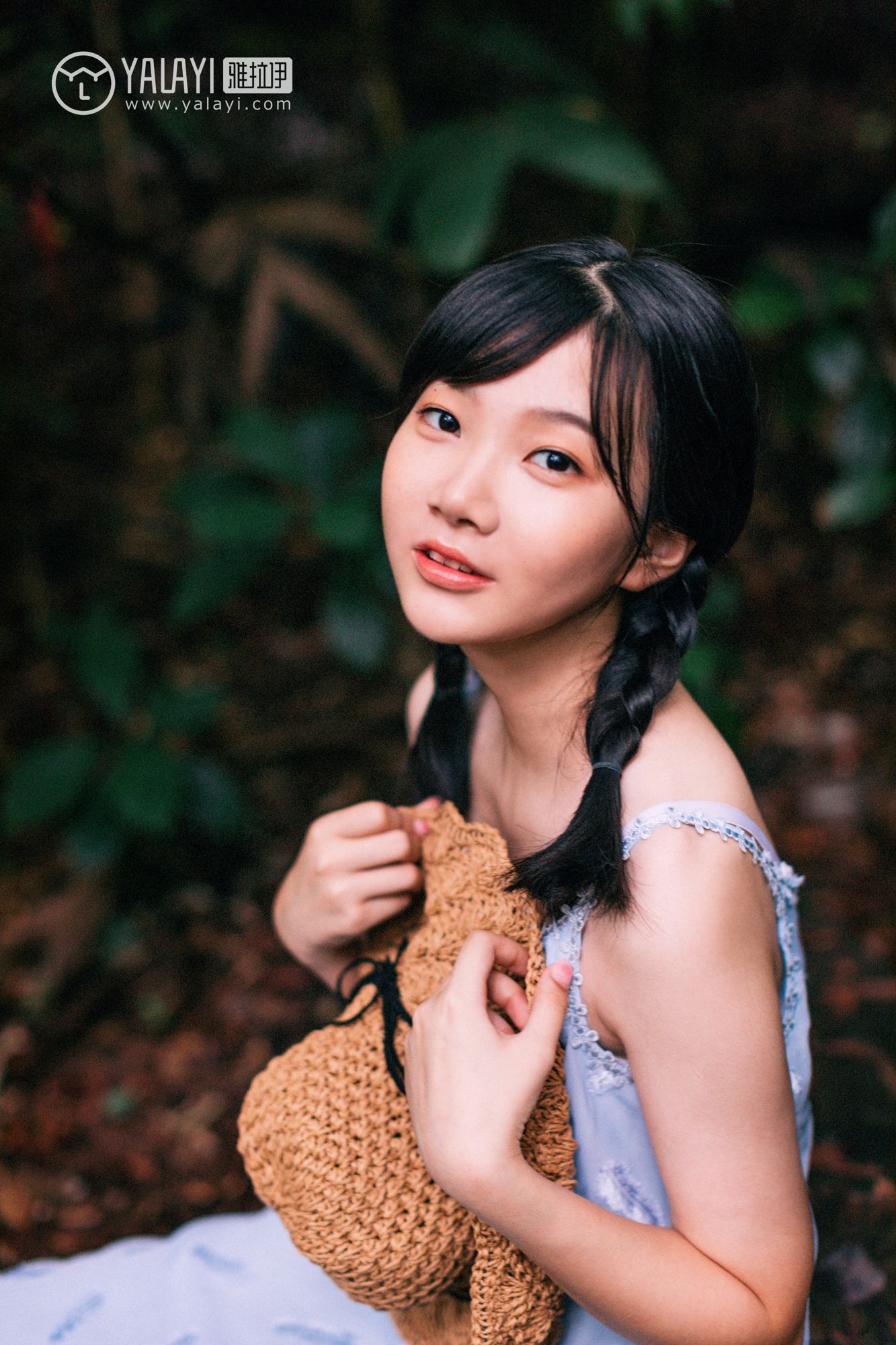 [YALAYI雅拉伊]高清写真图 2019.02.28 No.082 绿喜青花 Doubleyu