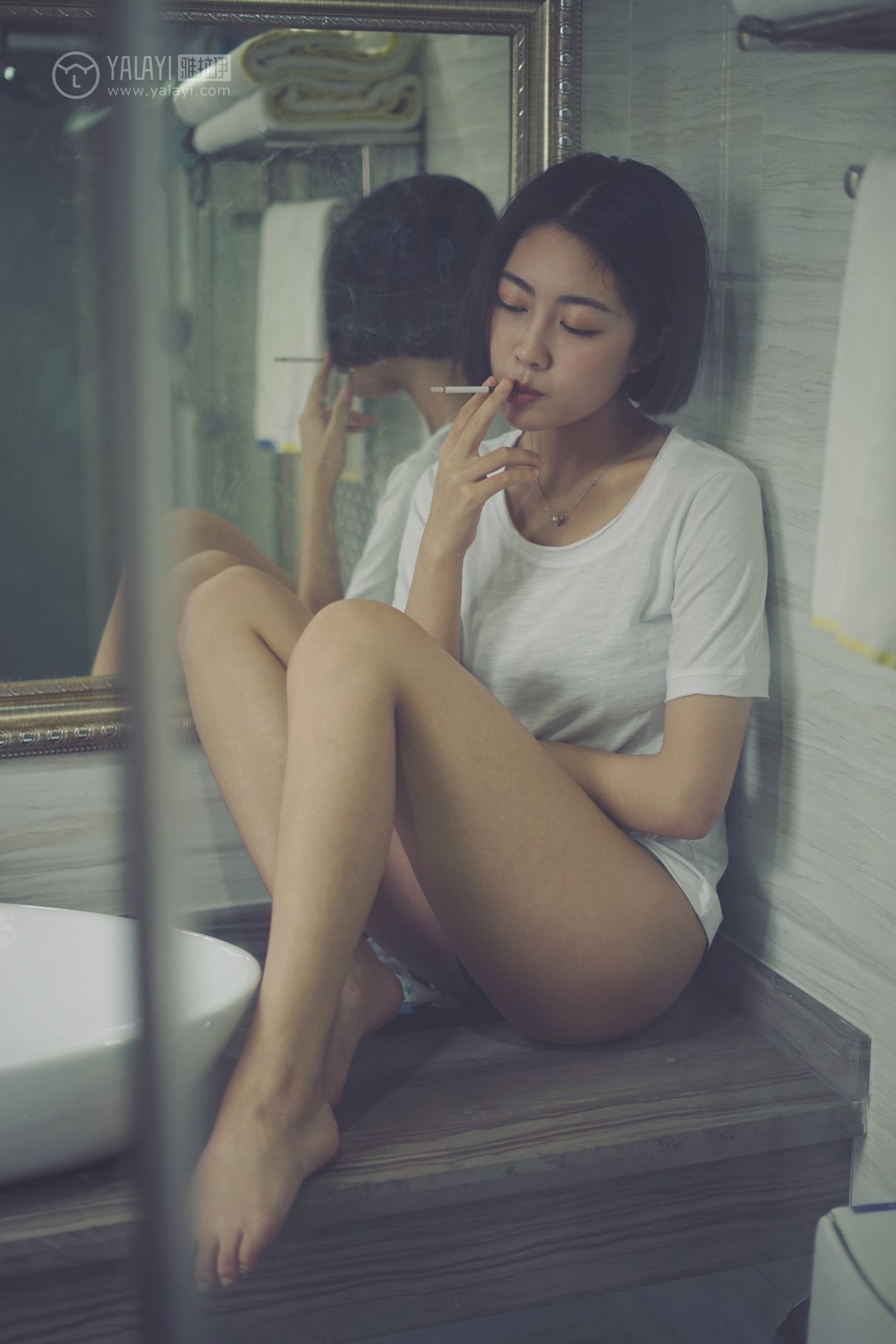 [YALAYI雅拉伊]高清写真图 2019.02.21 No.087 灯暖衣轻 肖萧