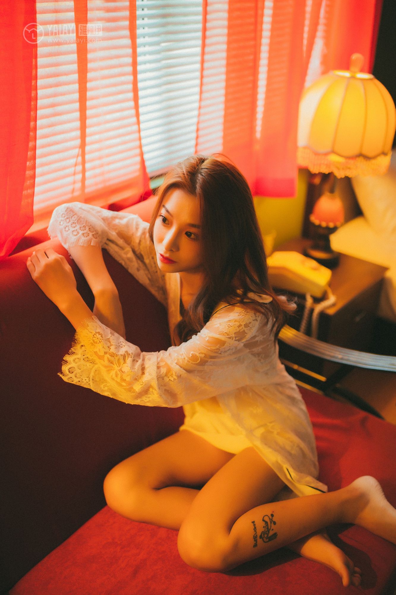 [YALAYI雅拉伊]高清写真图 2018.11.06 No.116 我在等你 倩微微