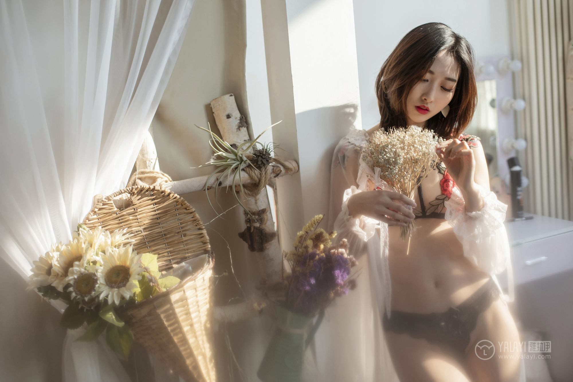 [YALAYI雅拉伊]高清写真图 2019.03.10 No.207 田园春梦 佳佳