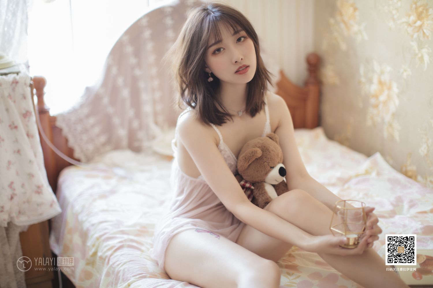 [YALAYI雅拉伊]高清写真图 2019.09.02 No.388 闺房记乐 佳佳