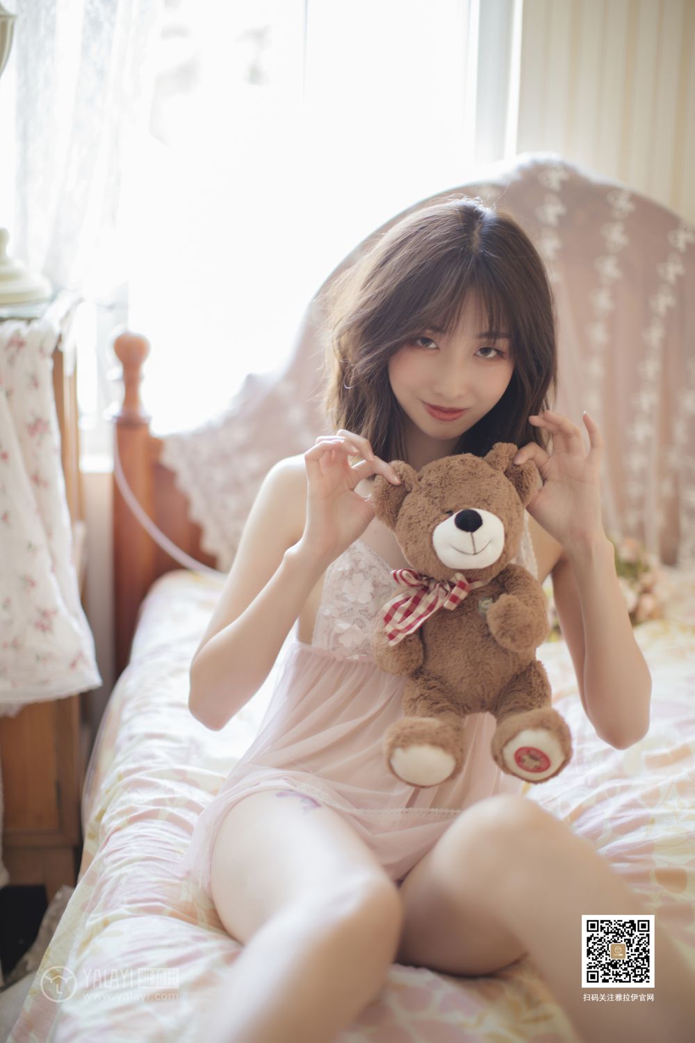 [YALAYI雅拉伊]高清写真图 2019.09.02 No.388 闺房记乐 佳佳