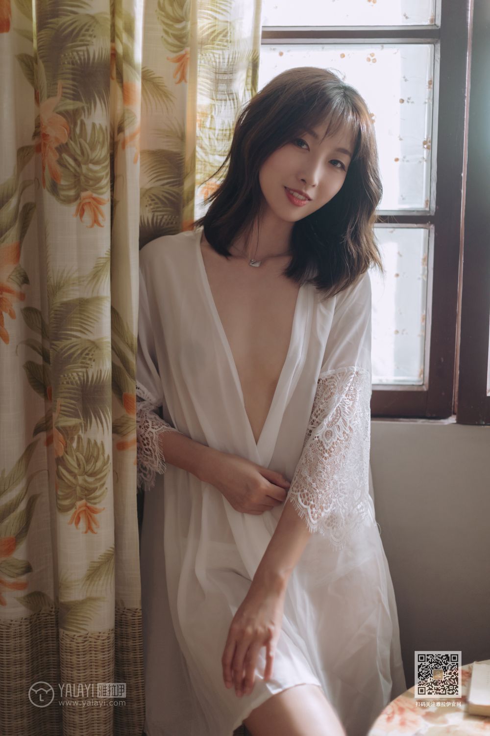 [YALAYI雅拉伊]高清写真图 2019.10.12 No.427 寂寞心房 佳佳