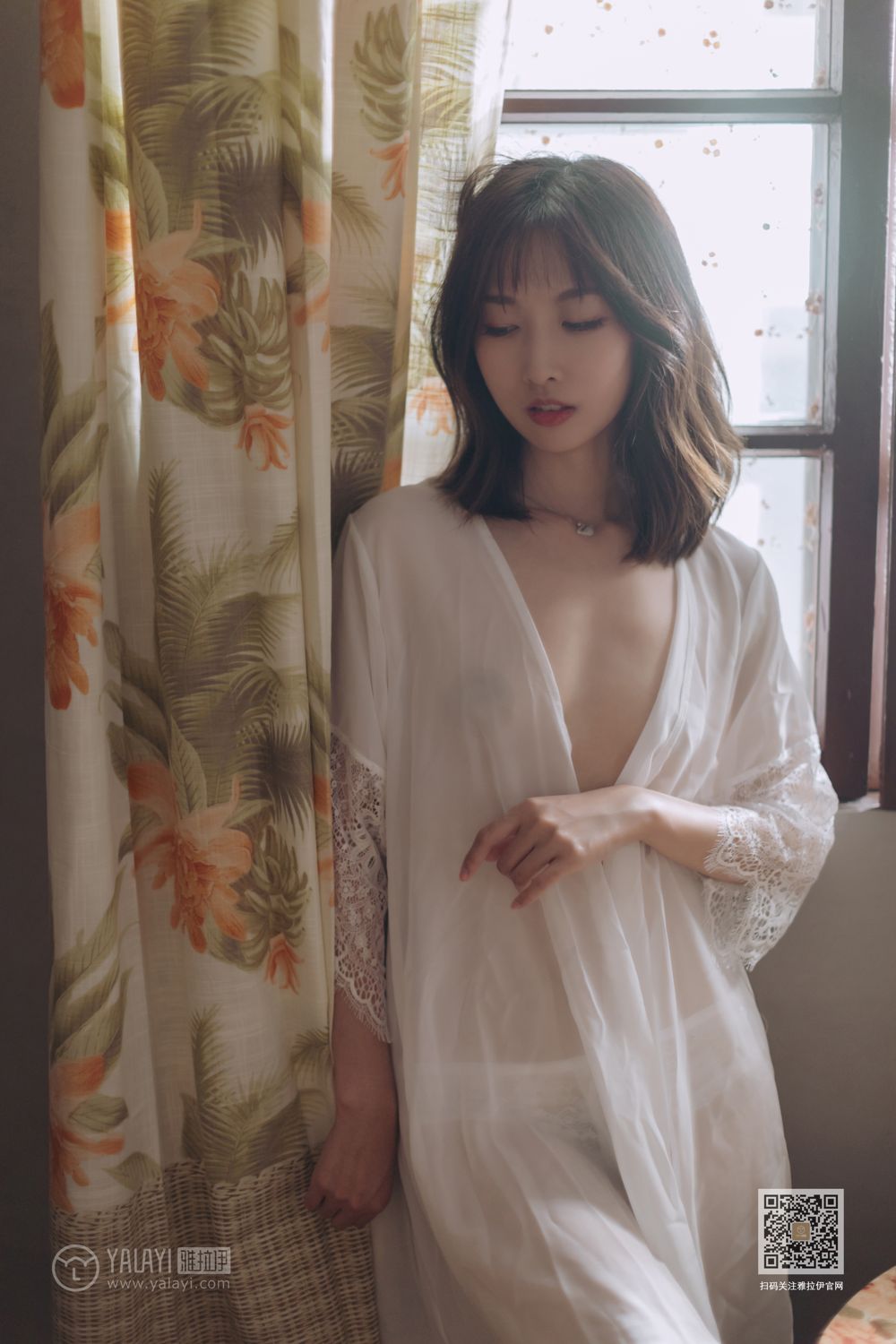 [YALAYI雅拉伊]高清写真图 2019.10.12 No.427 寂寞心房 佳佳