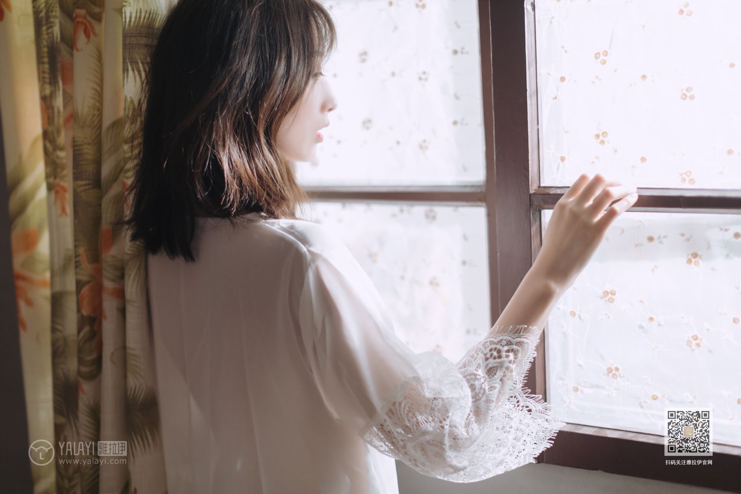 [YALAYI雅拉伊]高清写真图 2019.10.12 No.427 寂寞心房 佳佳