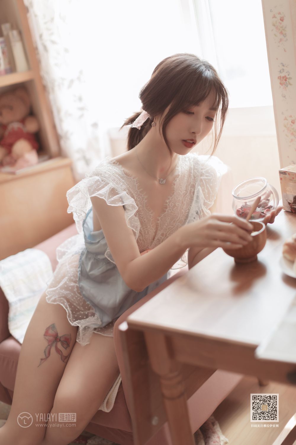 [YALAYI雅拉伊]高清写真图 2019.10.28 No.443 佳人有约 佳佳