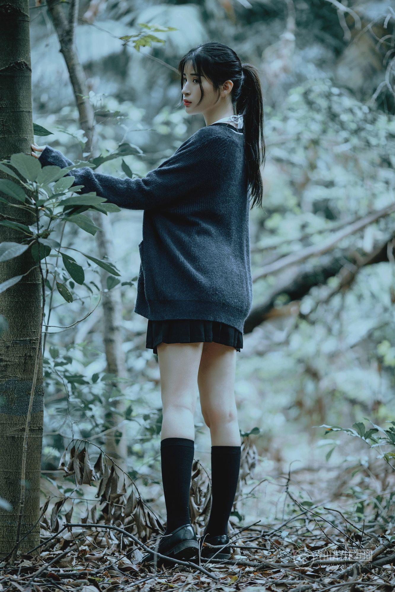 [YALAYI雅拉伊]高清写真图 2019.02.12 No.183 深山漫步少女 阿惜