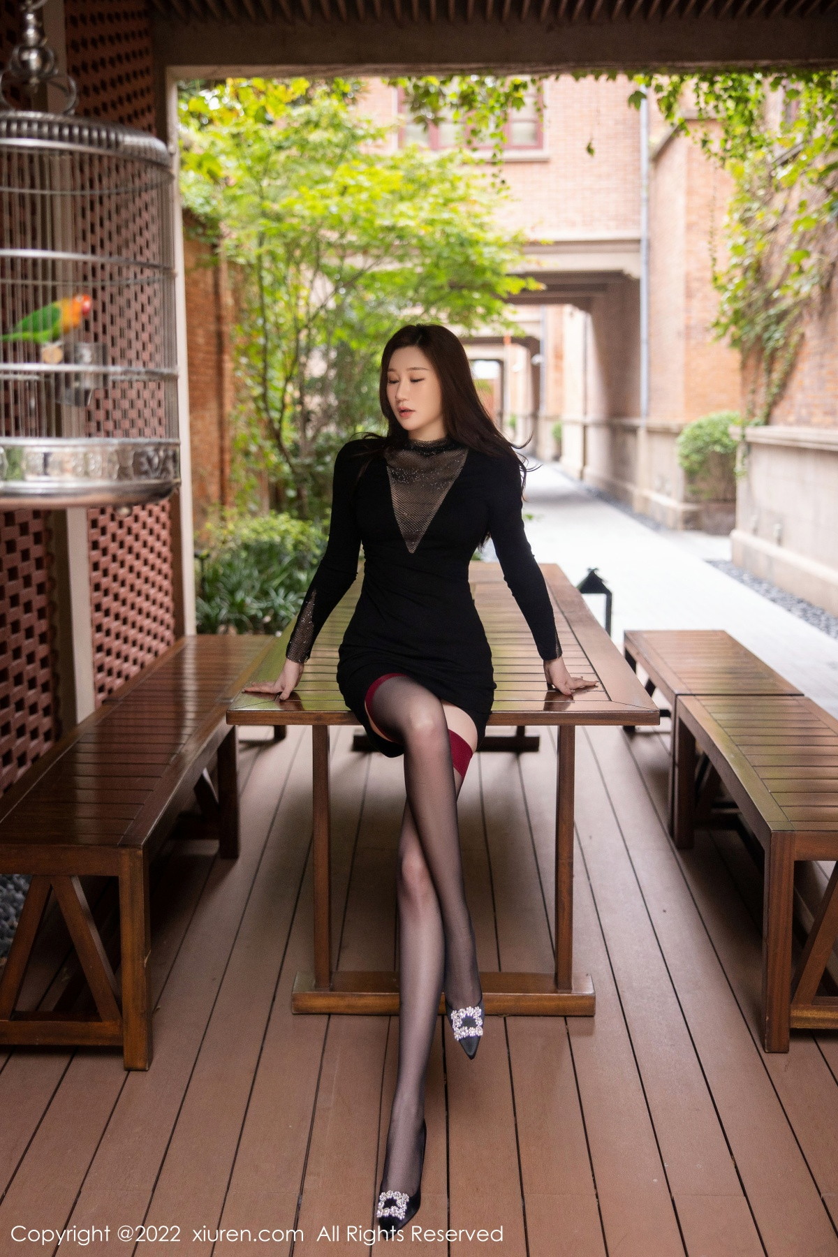 [XiuRen]高清写真图 2022.12.30 No.6069 顾乔楠Cora 黑丝美臀
