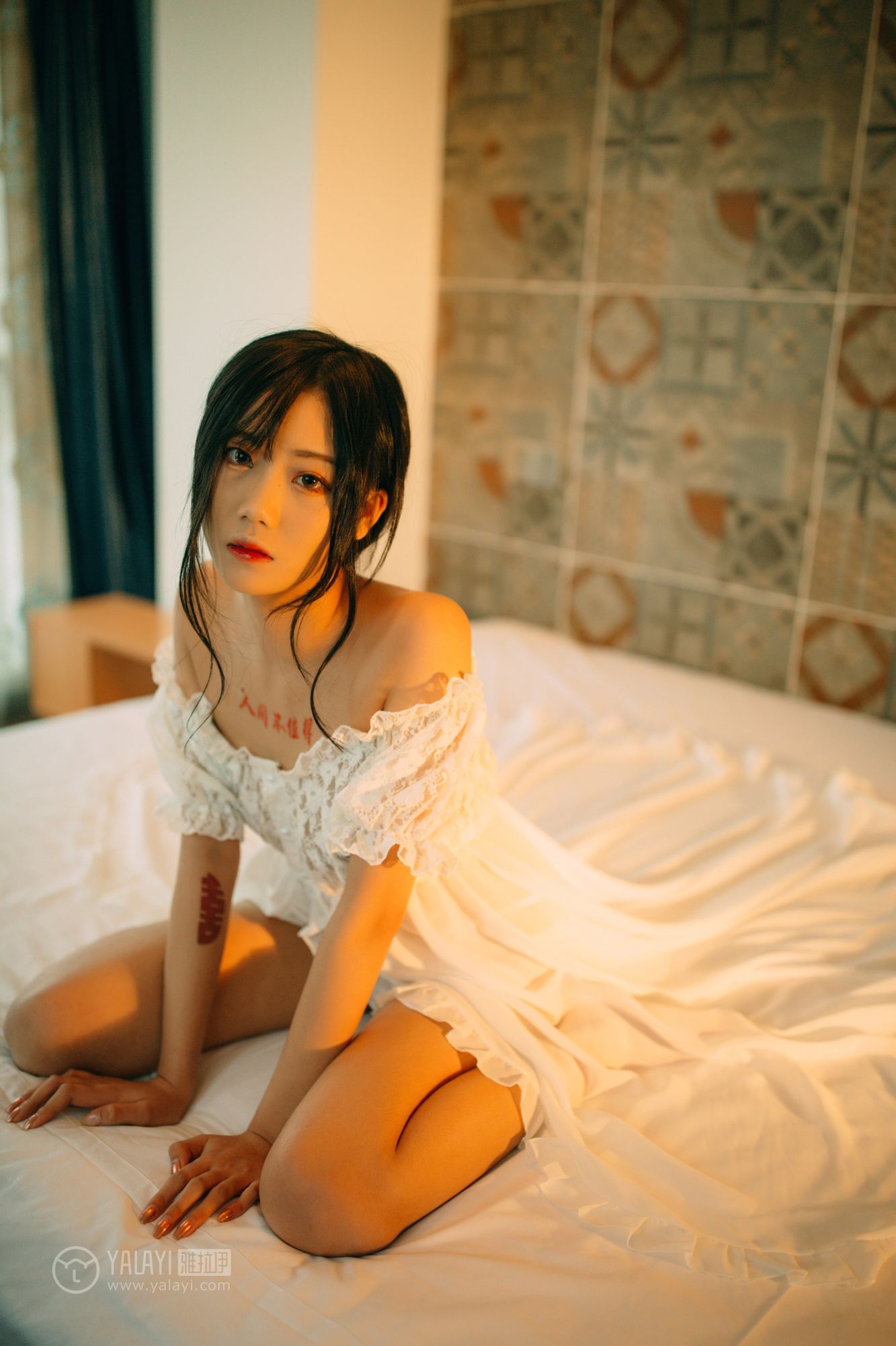 [YALAYI雅拉伊]高清写真图 2019.03.14 No.213 空床 赵舒儿