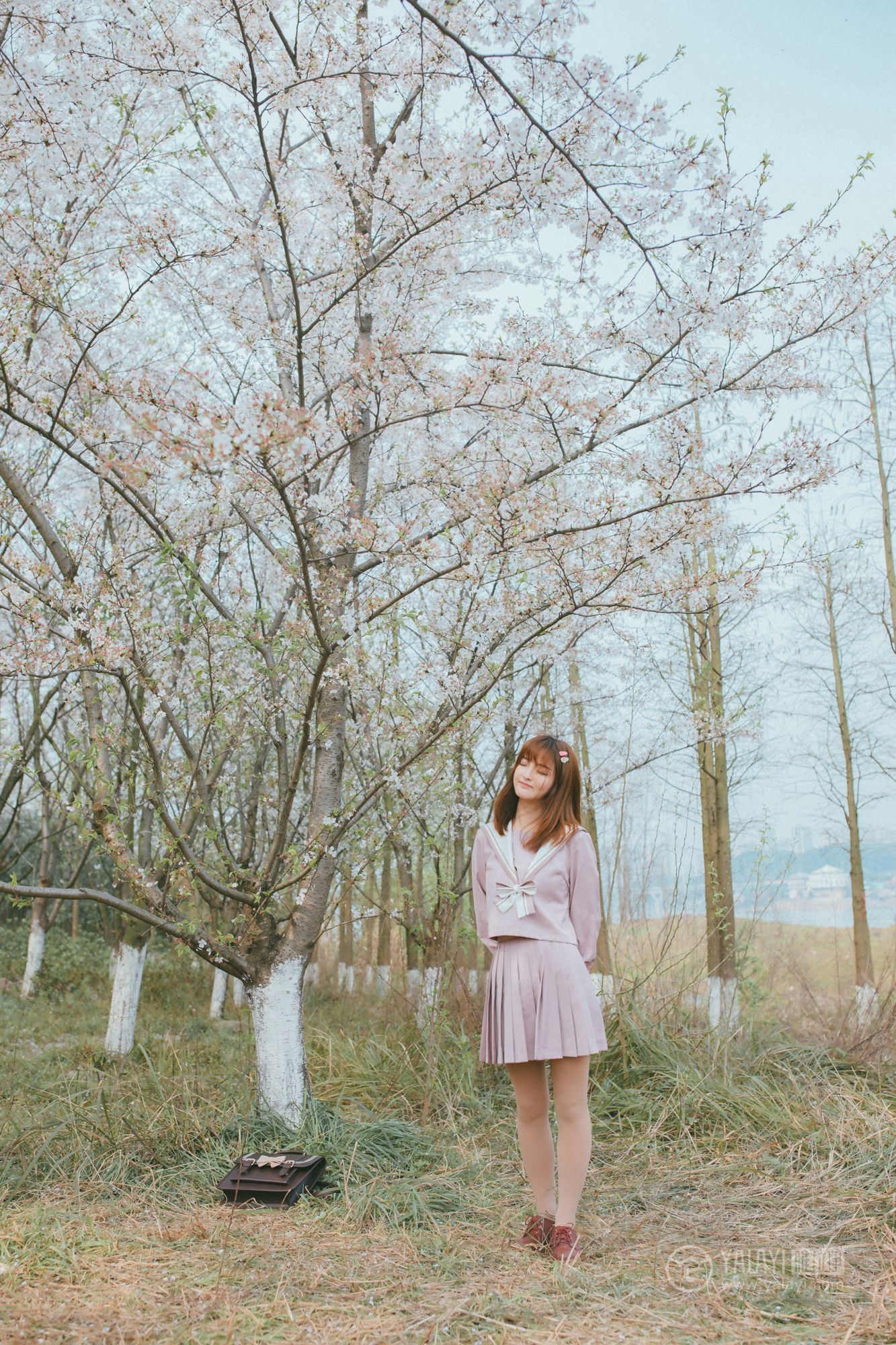 [YALAYI雅拉伊]高清写真图 2019.04.15 No.246 樱花樱花想见你 团团