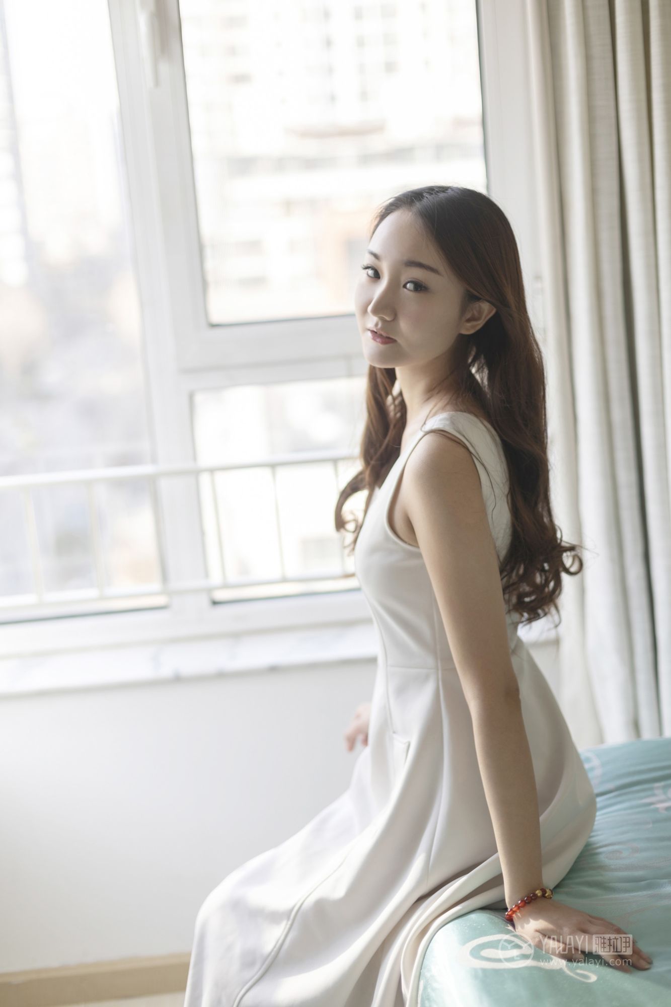 [YALAYI雅拉伊]高清写真图 2019.03.13 No.212 白色星期六 丁煊彤