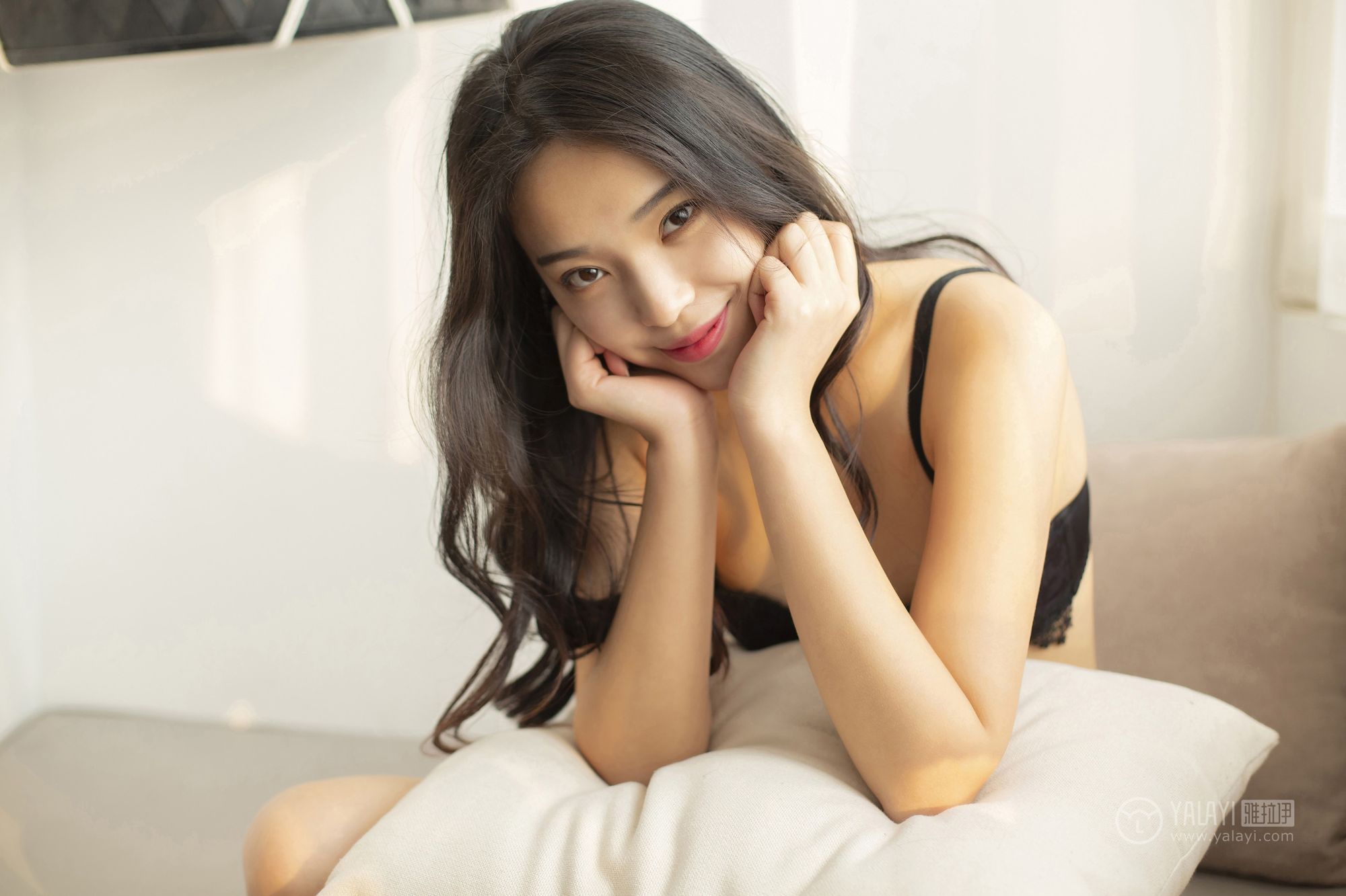 [YALAYI雅拉伊]高清写真图 2019.04.07 No.237 淑质艳光 楚薇