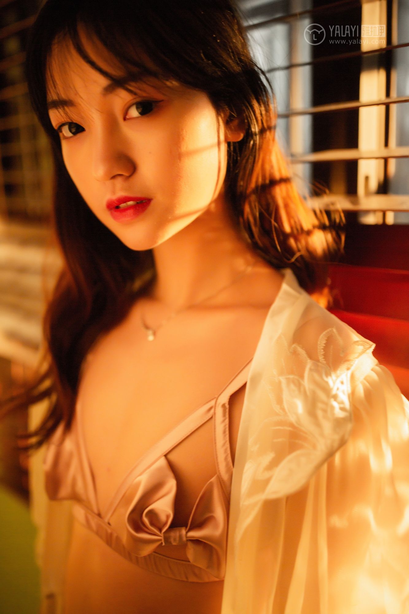 [YALAYI雅拉伊]高清写真图 2019.04.03 No.233 爱囚 天蓝酱