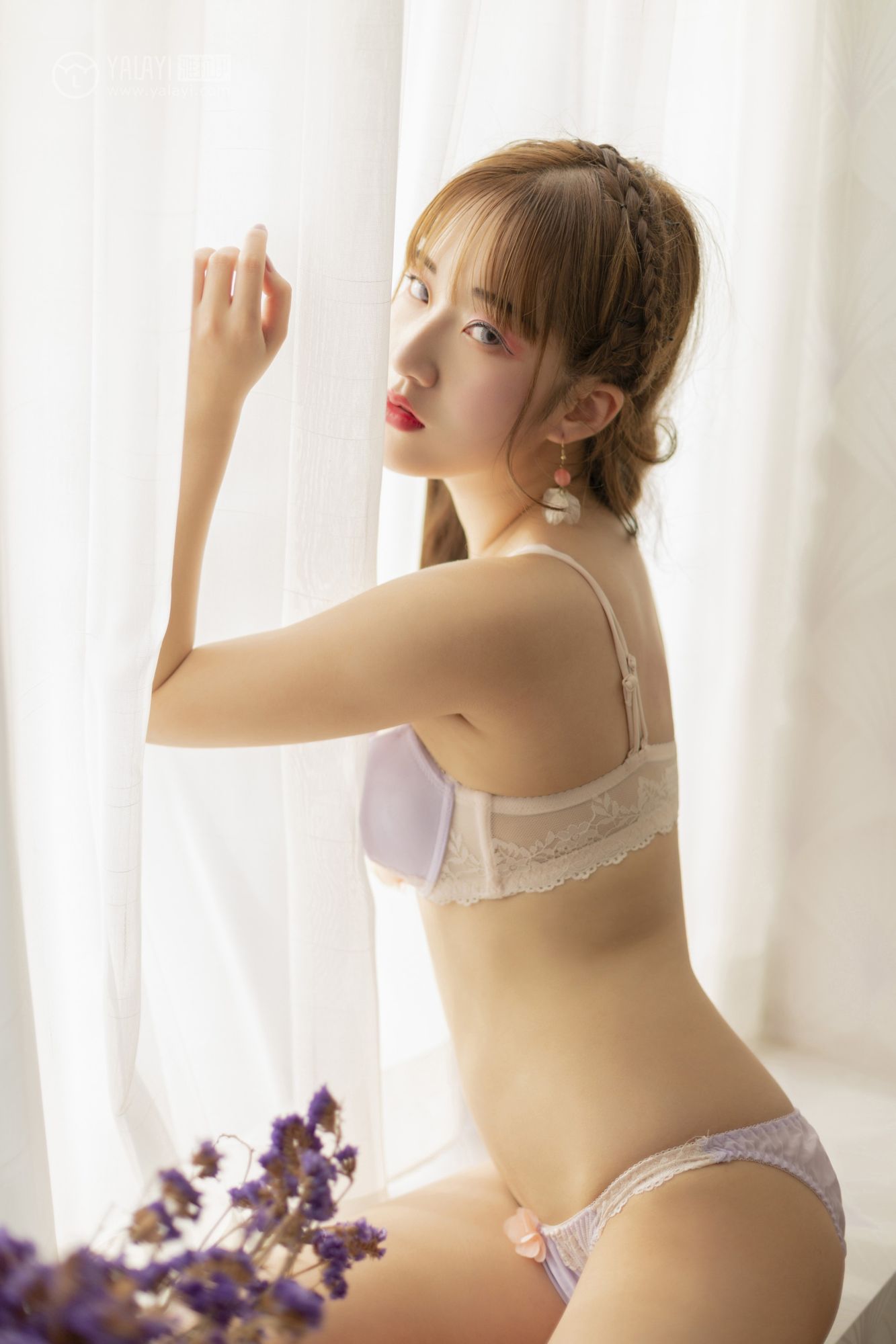 [YALAYI雅拉伊]高清写真图 2019.04.29 No.261 自画像 顾盼兮