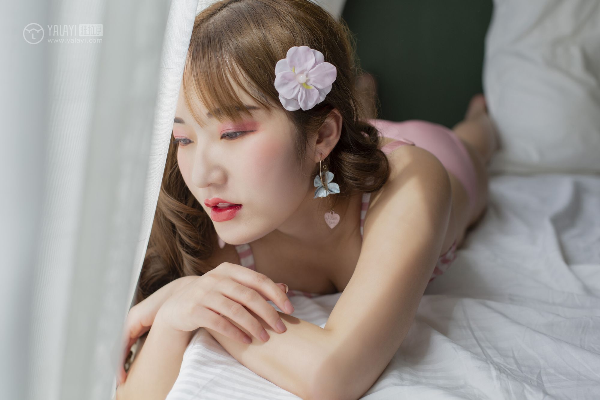 [YALAYI雅拉伊]高清写真图 2019.04.29 No.273 千娇百媚 顾盼兮