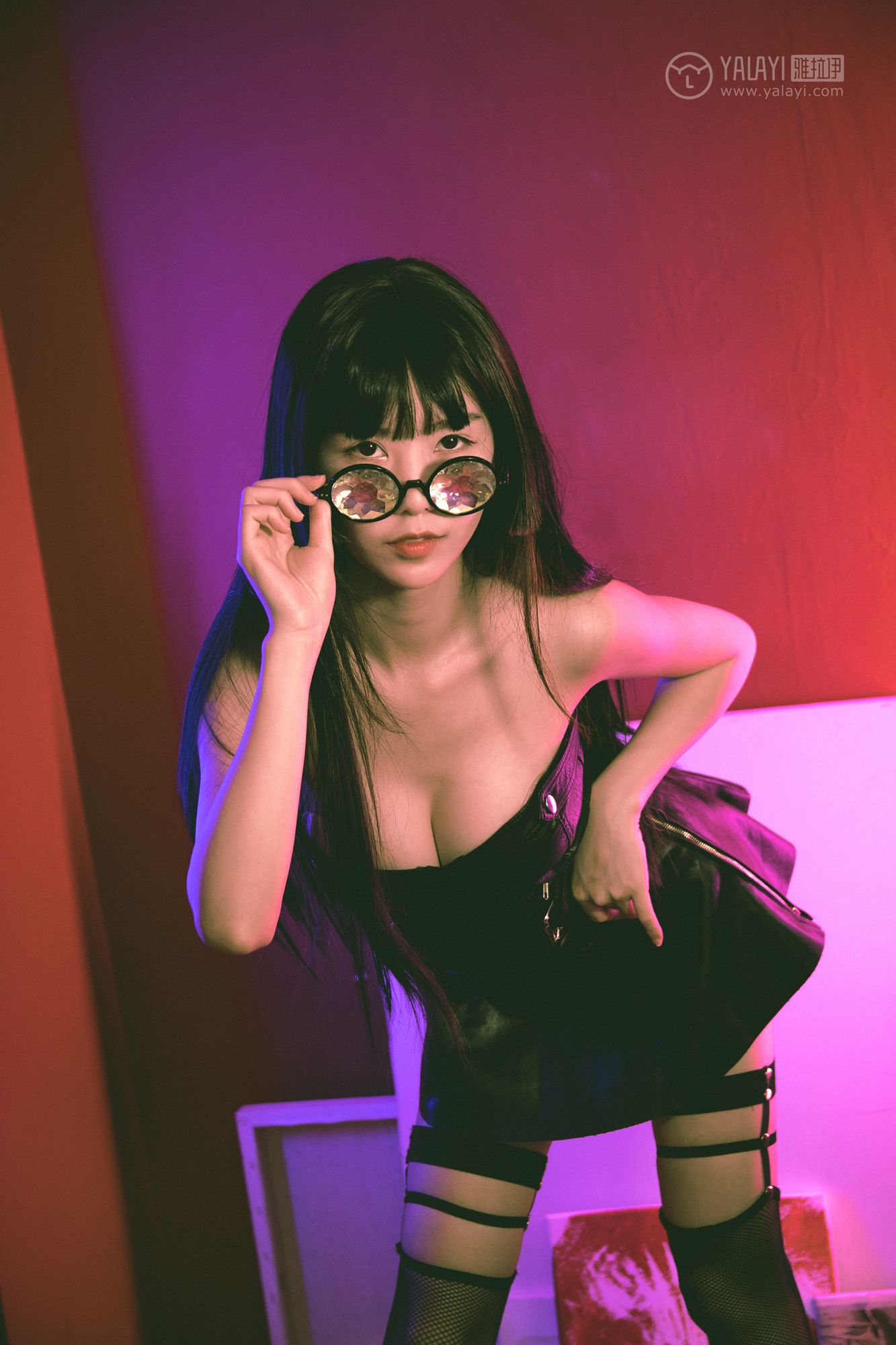 [YALAYI雅拉伊]高清写真图 2019.05.12 No.275 霓虹 抖抖儿