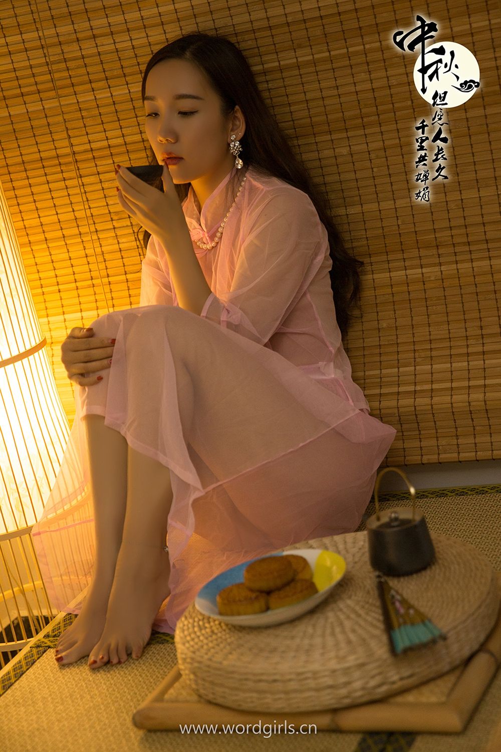 [TouTiao头条女神]高清写真图 2019.09.14 明月千里寄相思 小乔