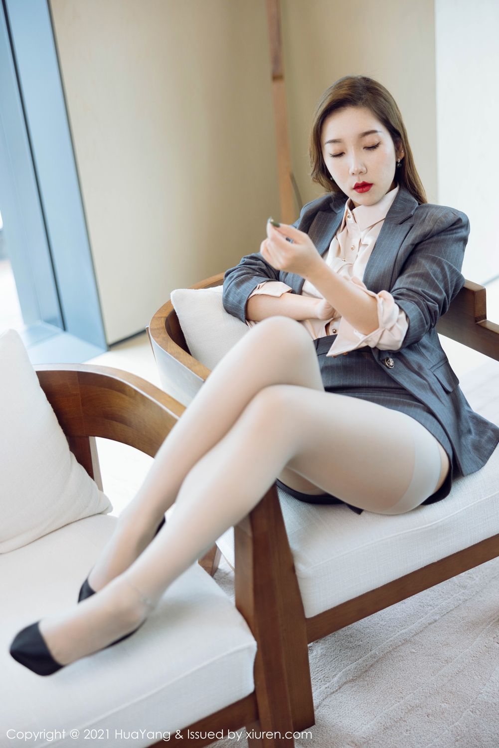 [HuaYang]高清写真图 2021.11.29 VOL.470 艾静香