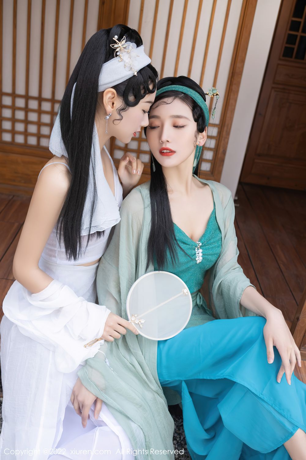 [XiuRen]高清写真图 2022.04.29 No.4952 唐安琪&陆萱萱