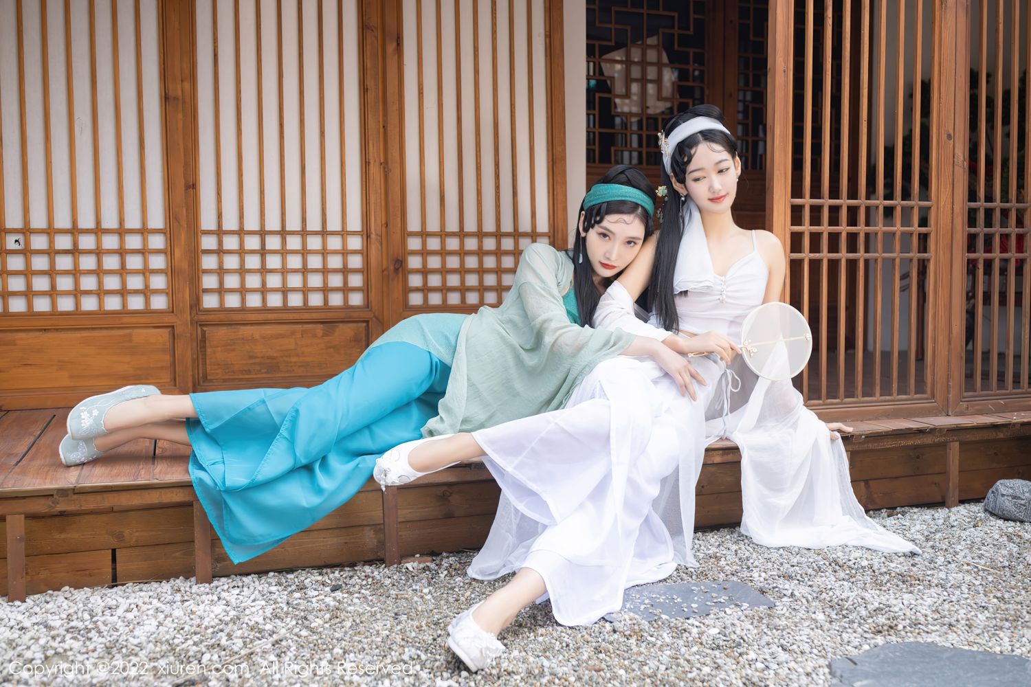 [XiuRen]高清写真图 2022.04.29 No.4952 唐安琪&陆萱萱