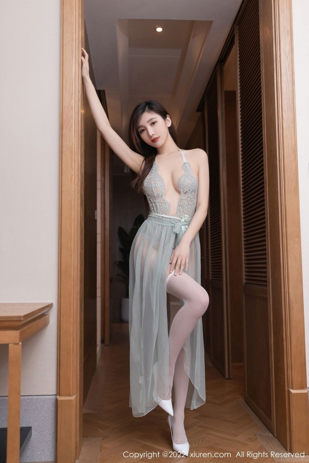 [XiuRen]高清写真图 2022.06.30 No.5213 陆萱萱