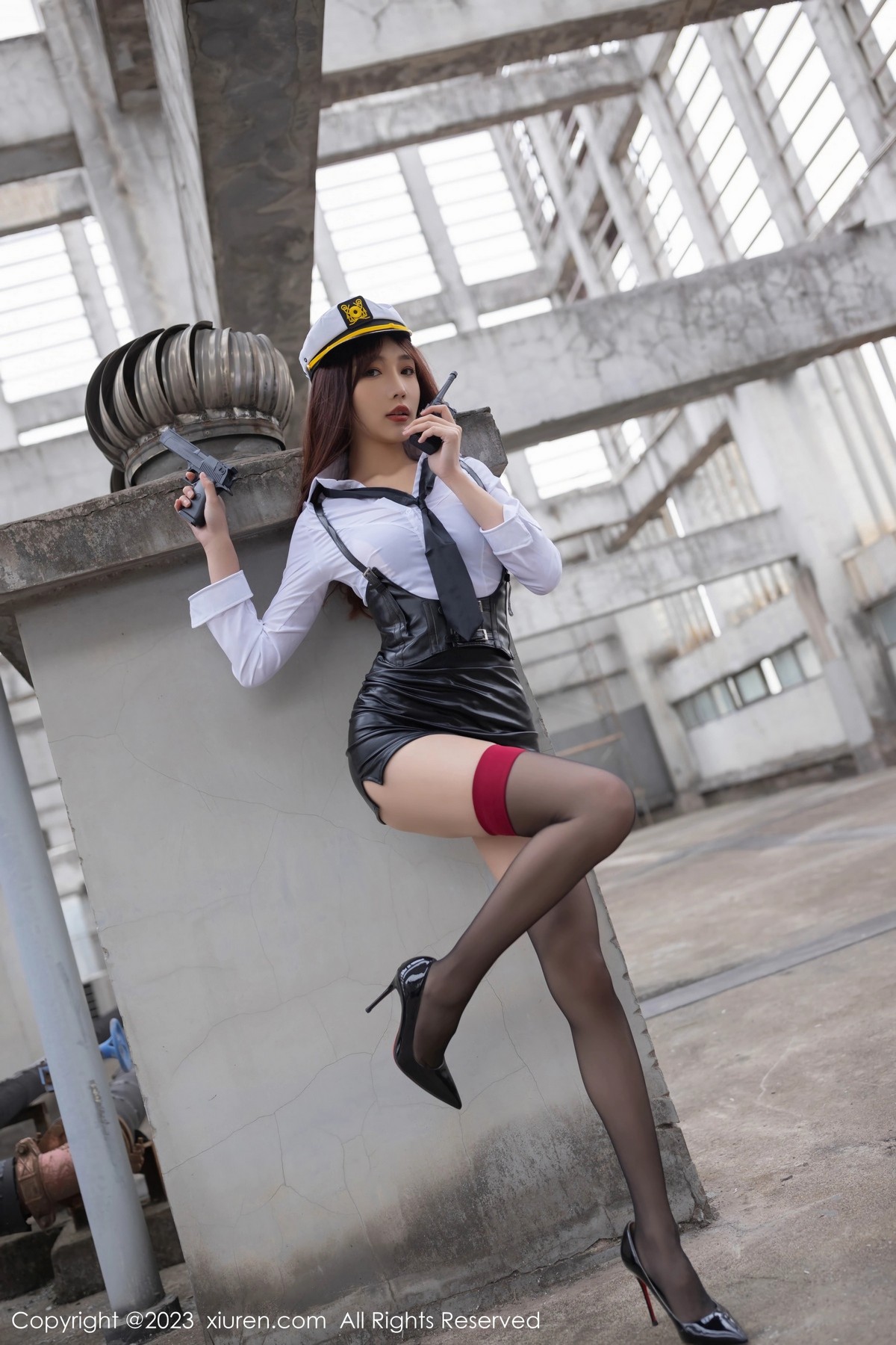 [XiuRen]高清写真图 2023.04.27 No.6653 陆萱萱 黑丝美腿