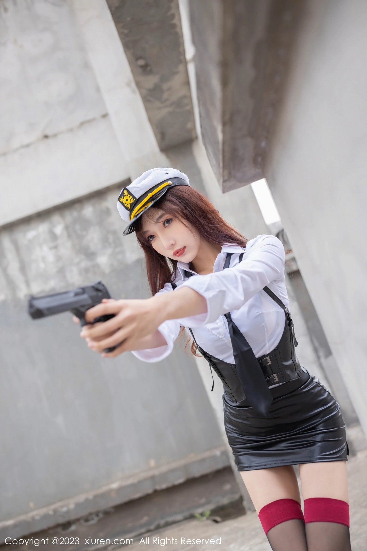 [XiuRen]高清写真图 2023.04.27 No.6653 陆萱萱 黑丝美腿