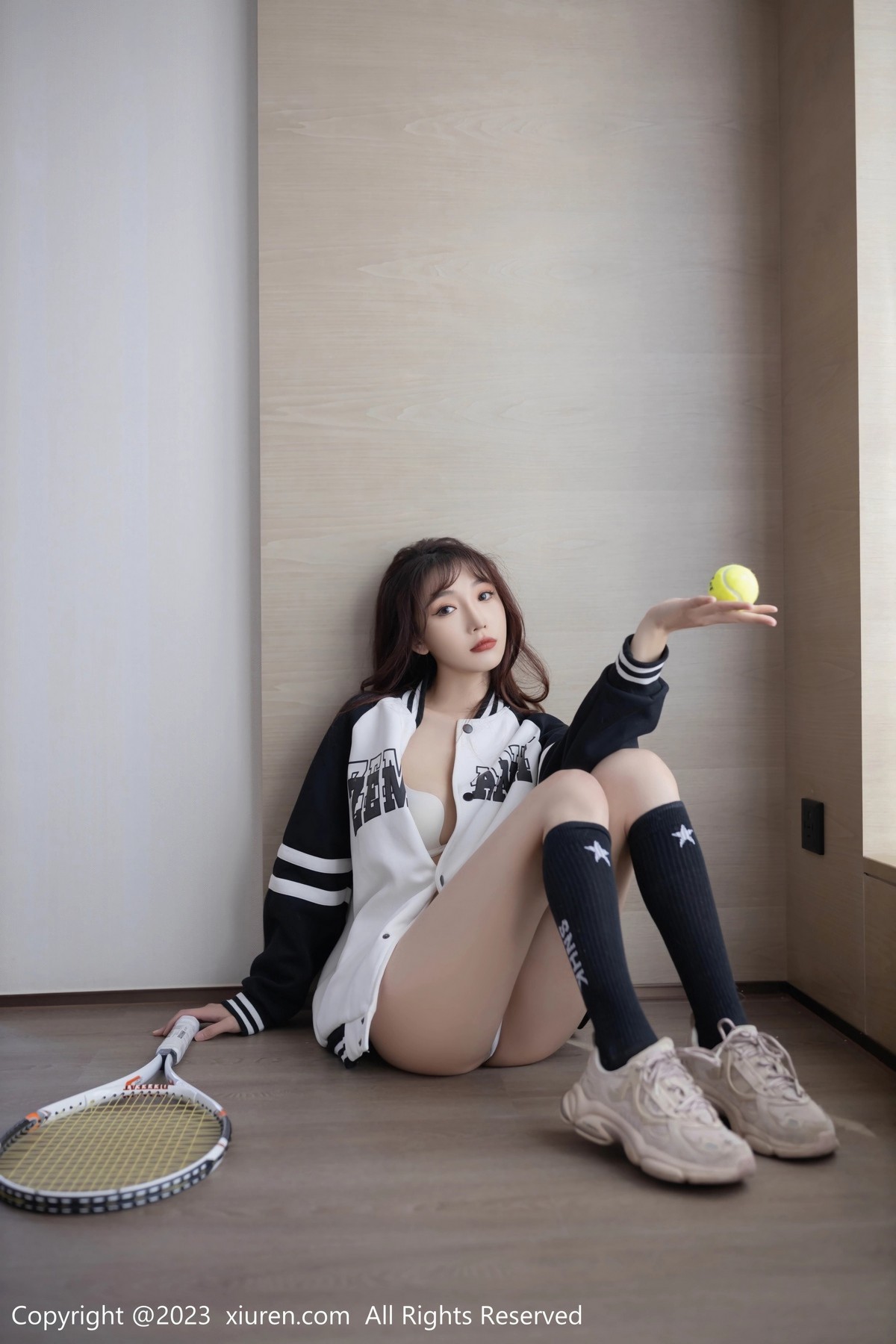 [XiuRen]高清写真图 2023.06.08 No.6884 陆萱萱 网球美腿