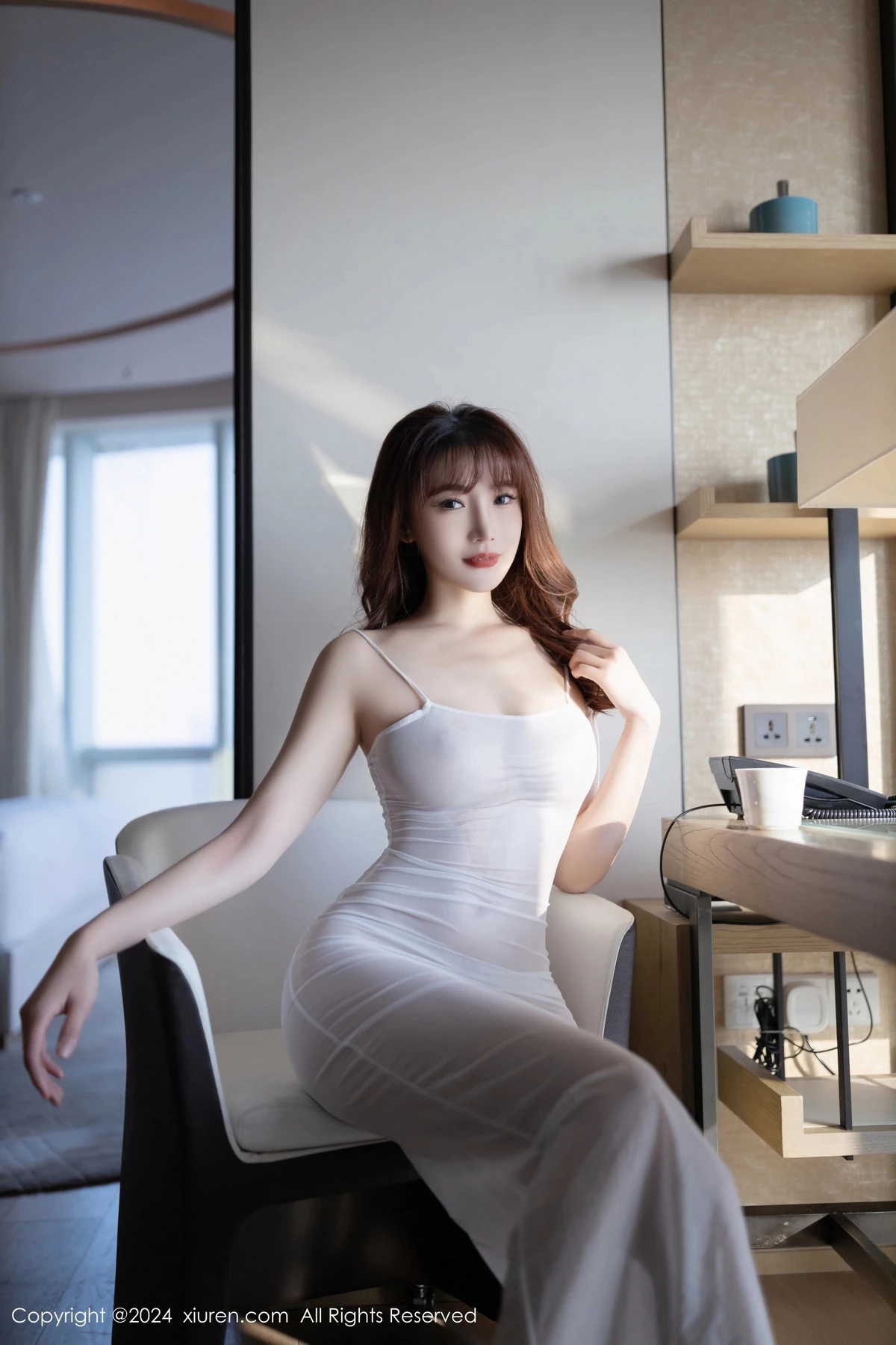 [XiuRen]高清写真图 2024.02.22 No.8131 陆萱萱 美腿性感