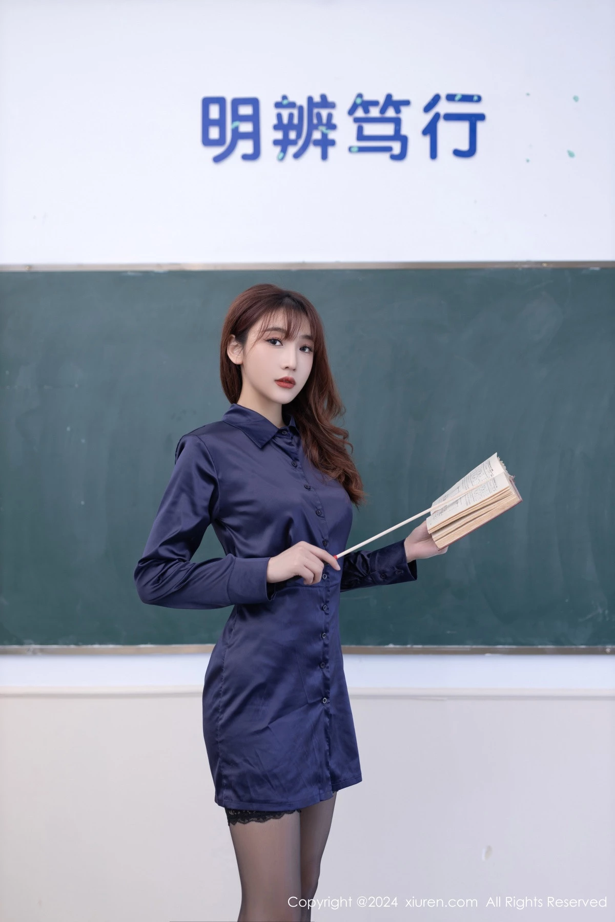 [XiuRen]高清写真图 2024.03.28 No.8309 陆萱萱 黑丝美腿