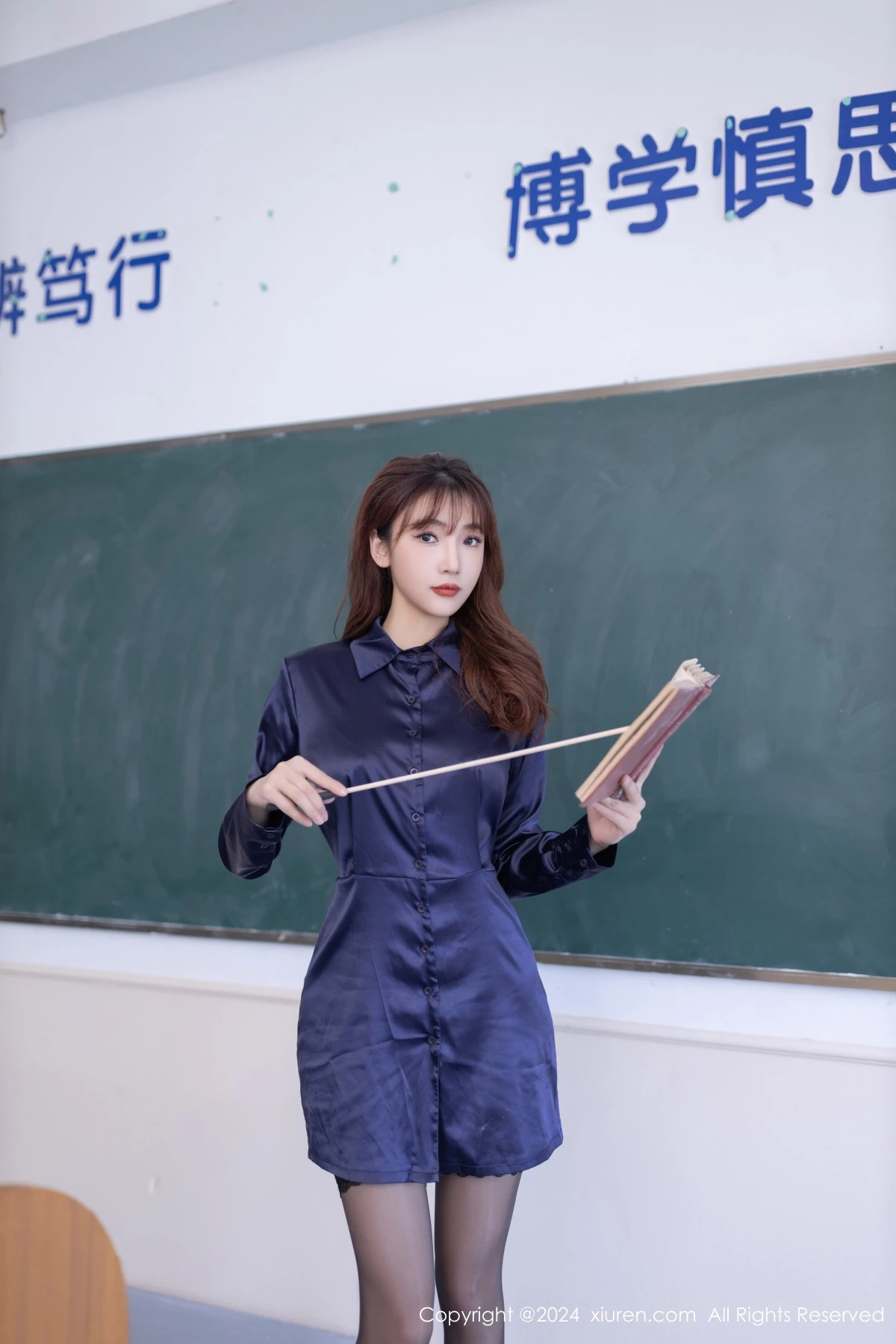 [XiuRen]高清写真图 2024.03.28 No.8309 陆萱萱 黑丝美腿