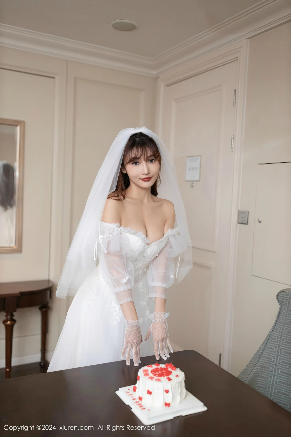 [XiuRen]高清写真图 2024.04.18 No.8418 陆萱萱 丝袜美腿