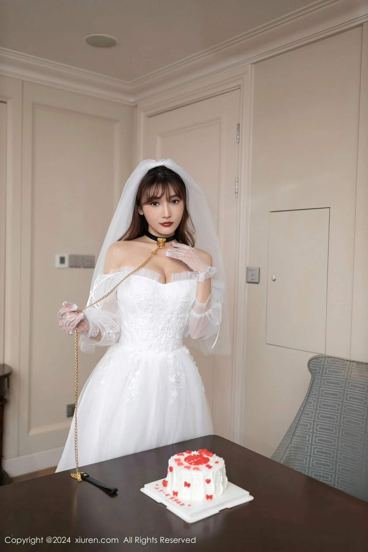 [XiuRen]高清写真图 2024.04.18 No.8418 陆萱萱 丝袜美腿