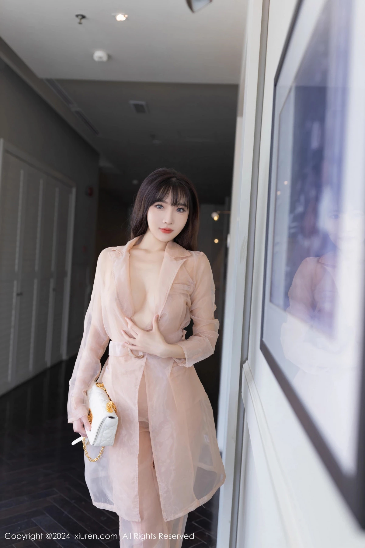 [XiuRen]高清写真图 2024.05.09 No.8509 陆萱萱 美腿性感