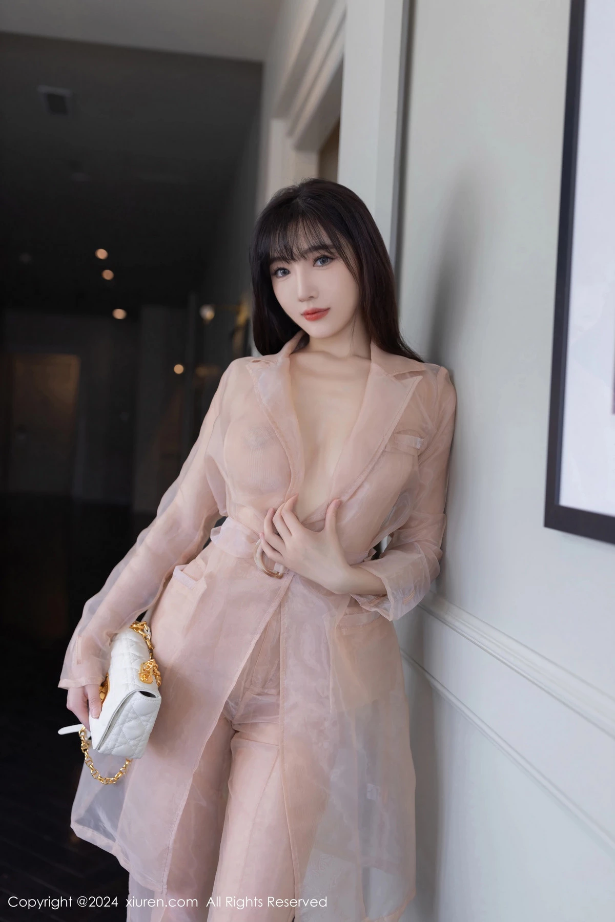 [XiuRen]高清写真图 2024.05.09 No.8509 陆萱萱 美腿性感