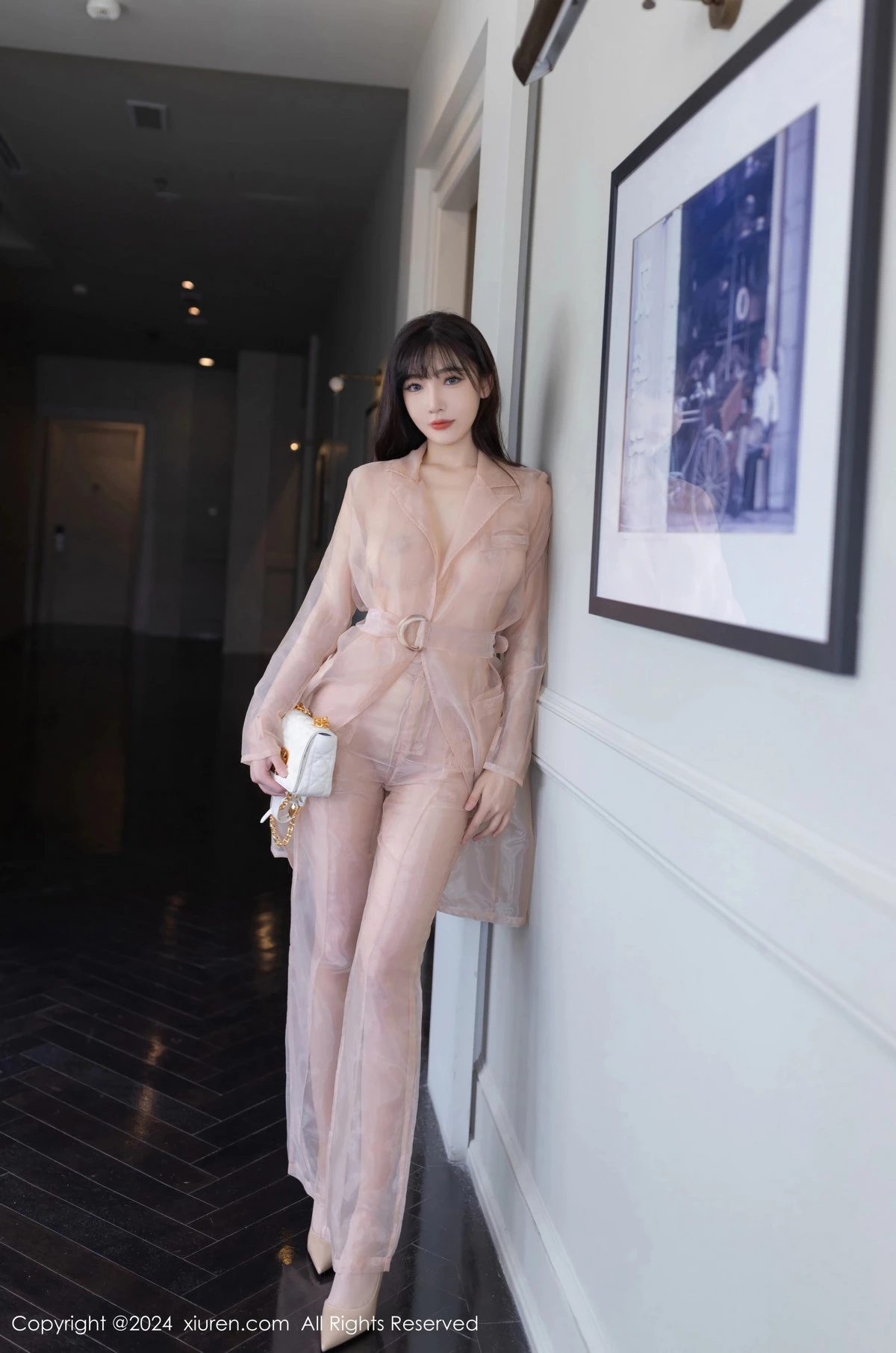 [XiuRen]高清写真图 2024.05.09 No.8509 陆萱萱 美腿性感