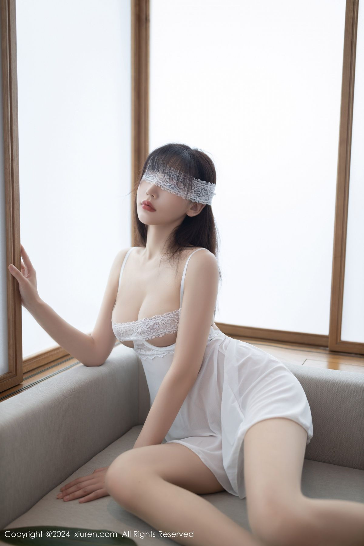 [XiuRen]高清写真图 2024.06.06 No.8665 陆萱萱 丝袜美腿