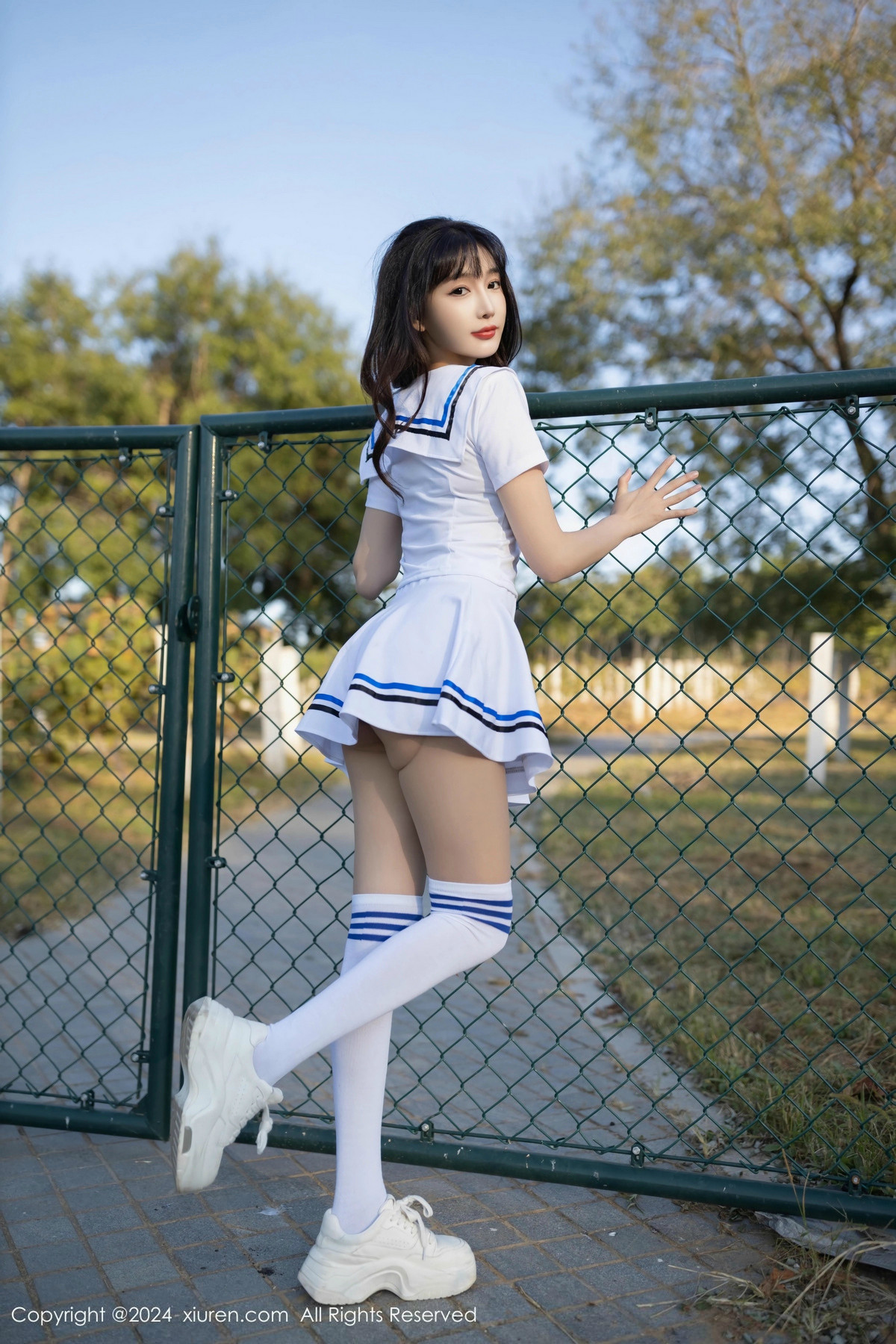 [XiuRen]高清写真图 2024.12.05 No.9554 陆萱萱 学生套装