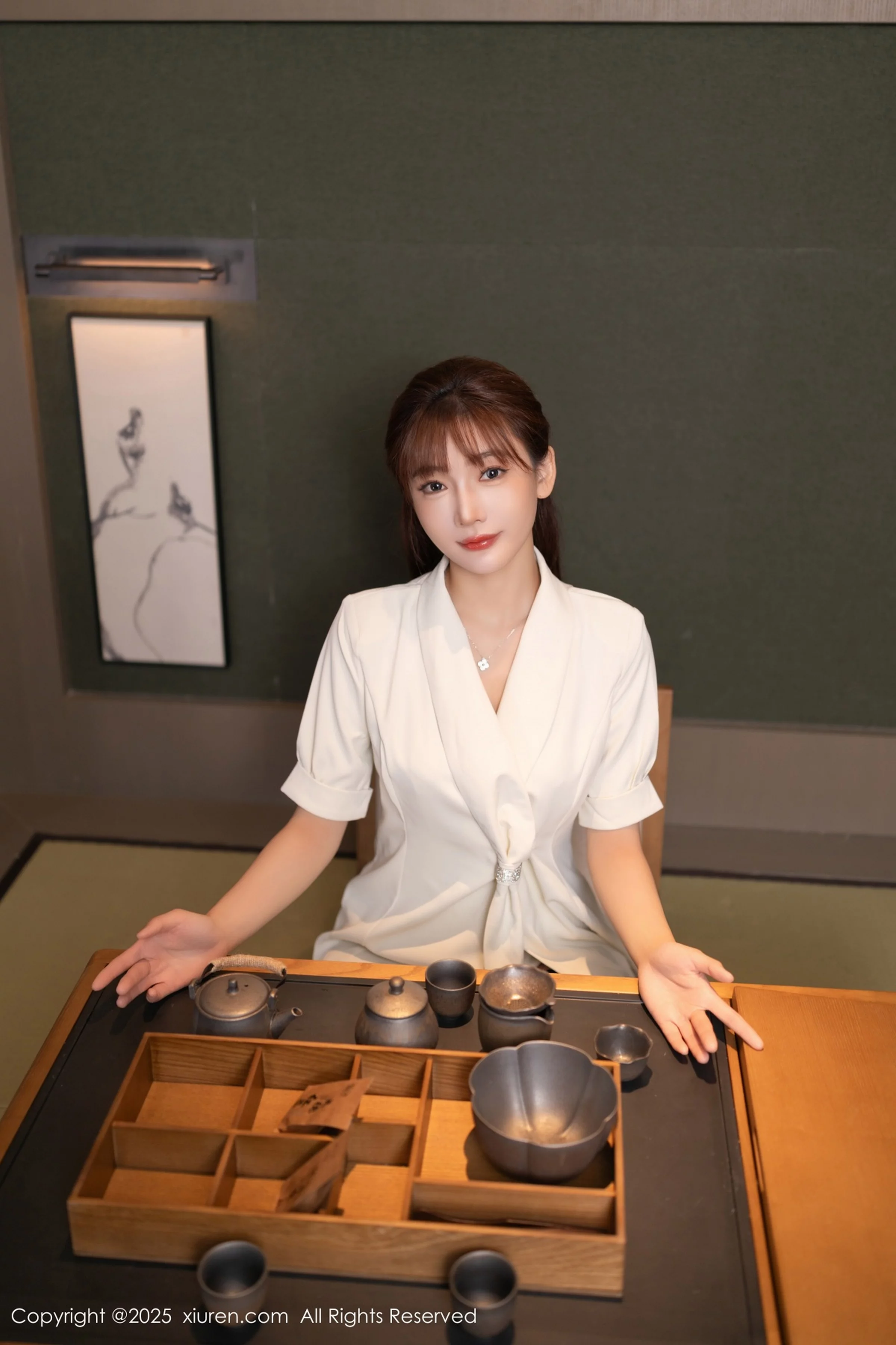 [XiuRen]高清写真图 2025.08.14 No.10650 陆萱萱 白色西装
