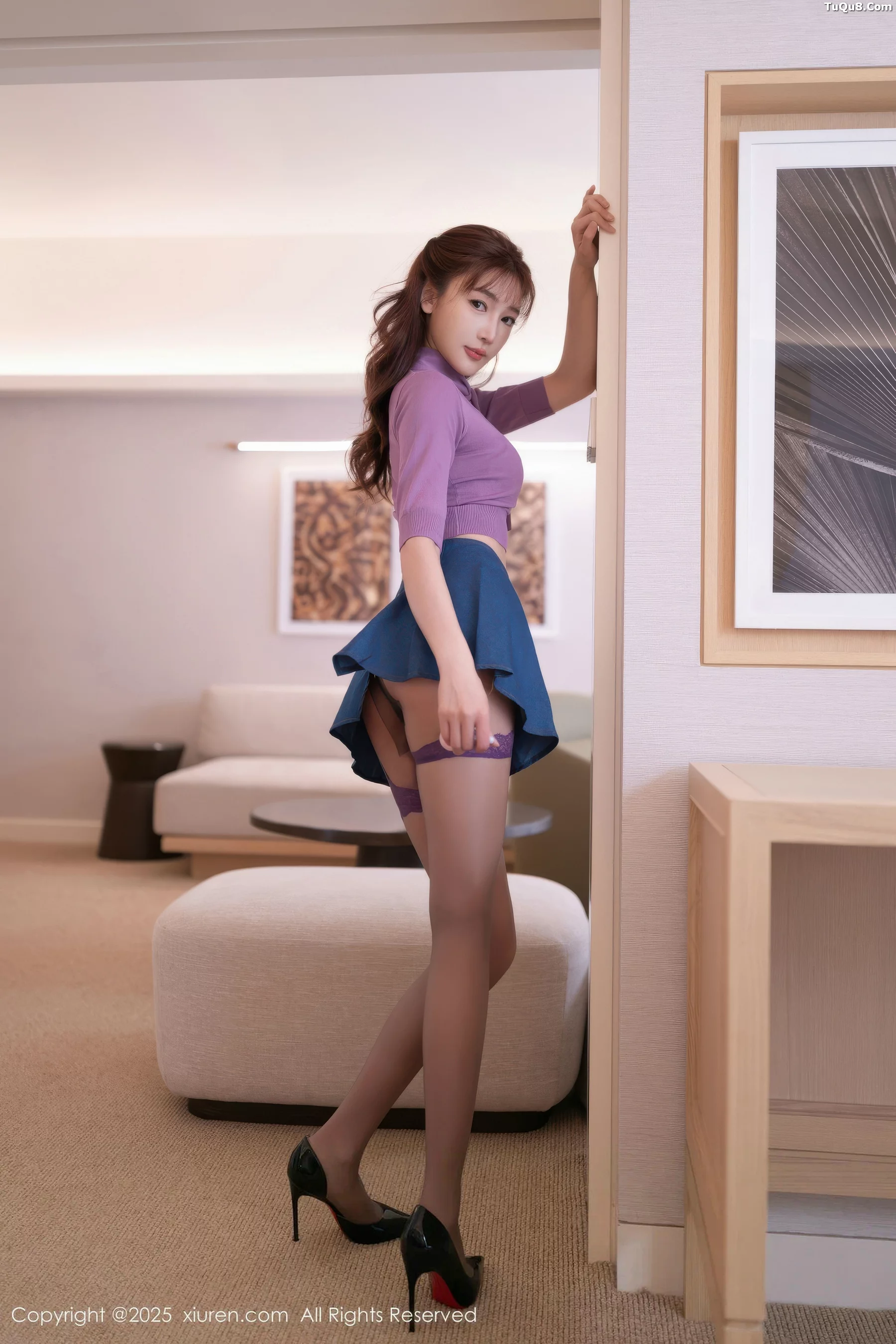 [XiuRen]高清写真图 2025.11.06 No.10958 陆萱萱 紫丝吊袜