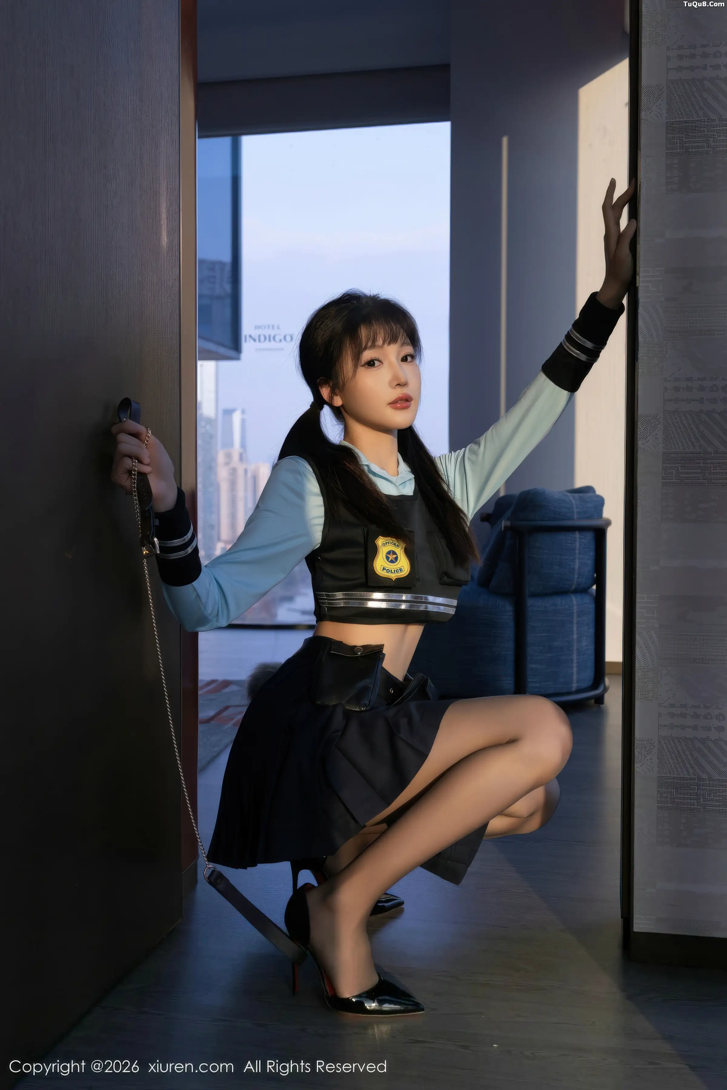 [XiuRen]高清写真图 2026.01.08 No.11209 陆萱萱 性感制服